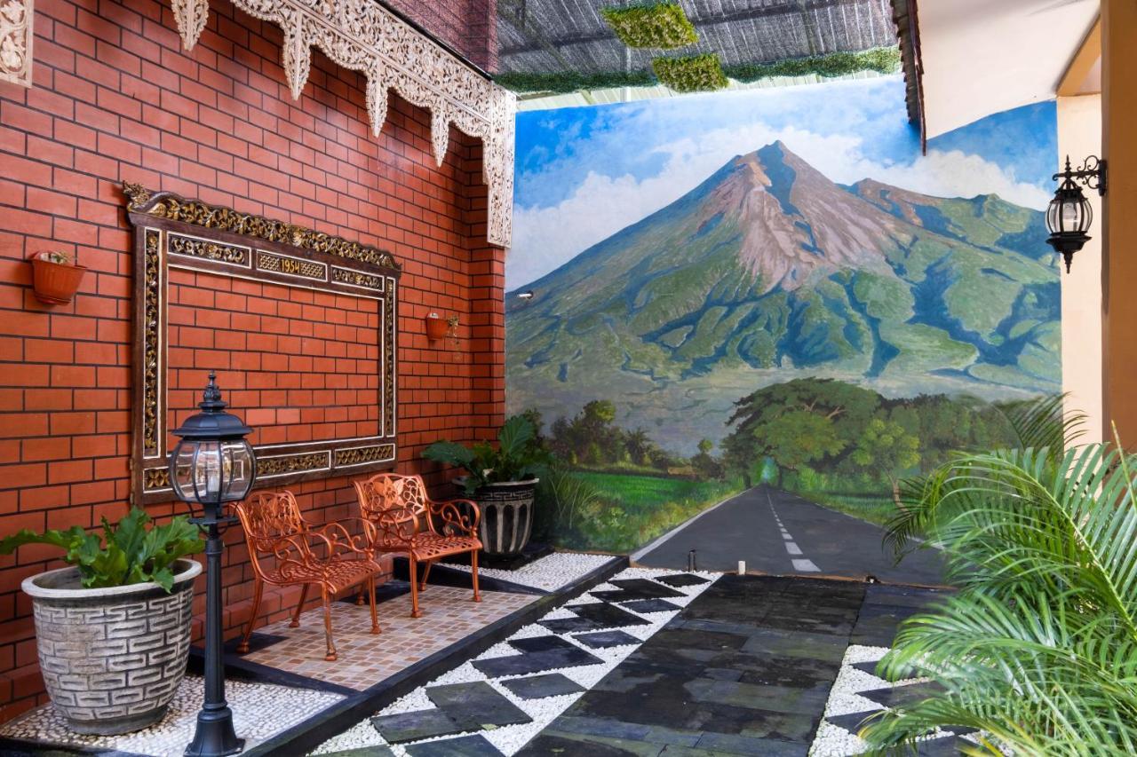 Sartini Inn Jogja ยอกยาการ์ตา ภายนอก รูปภาพ