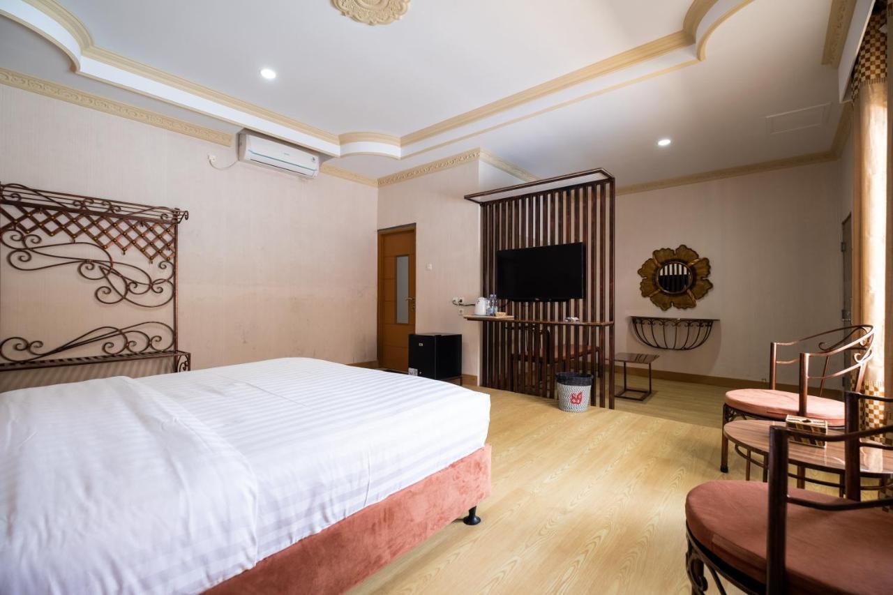 Sartini Inn Jogja ยอกยาการ์ตา ภายนอก รูปภาพ