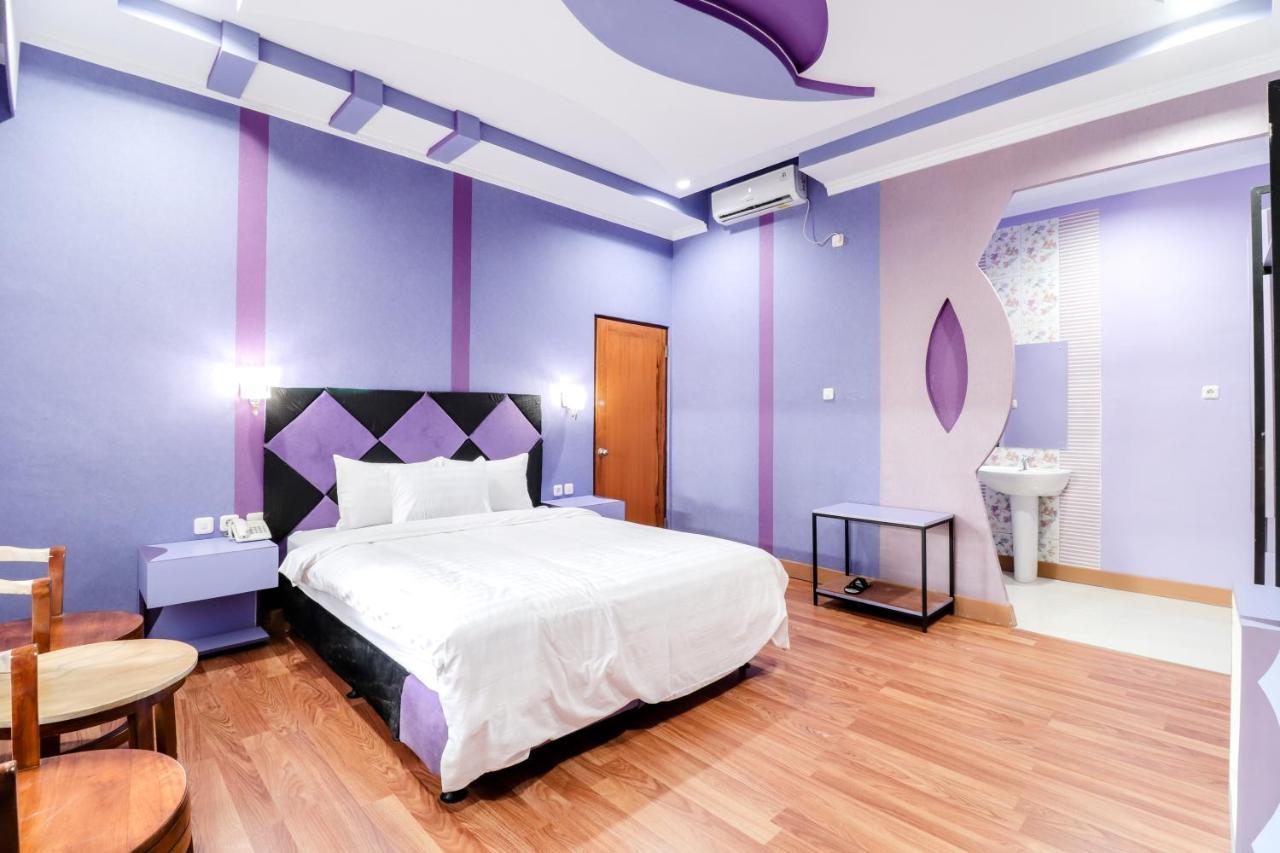 Sartini Inn Jogja ยอกยาการ์ตา ภายนอก รูปภาพ